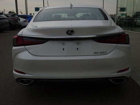 Used 2019 Lexus ES 350 w/ Premium Package FWD image 4