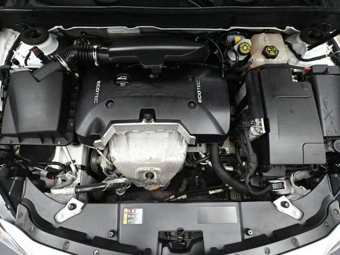 Used 2016 Chevrolet Malibu LT w/ Power Convenience Package image 45