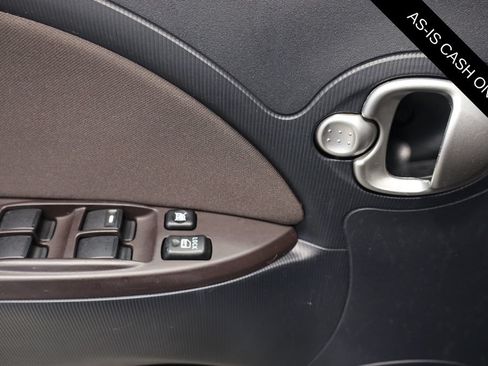 Used 2012 Mitsubishi i RWD image 11