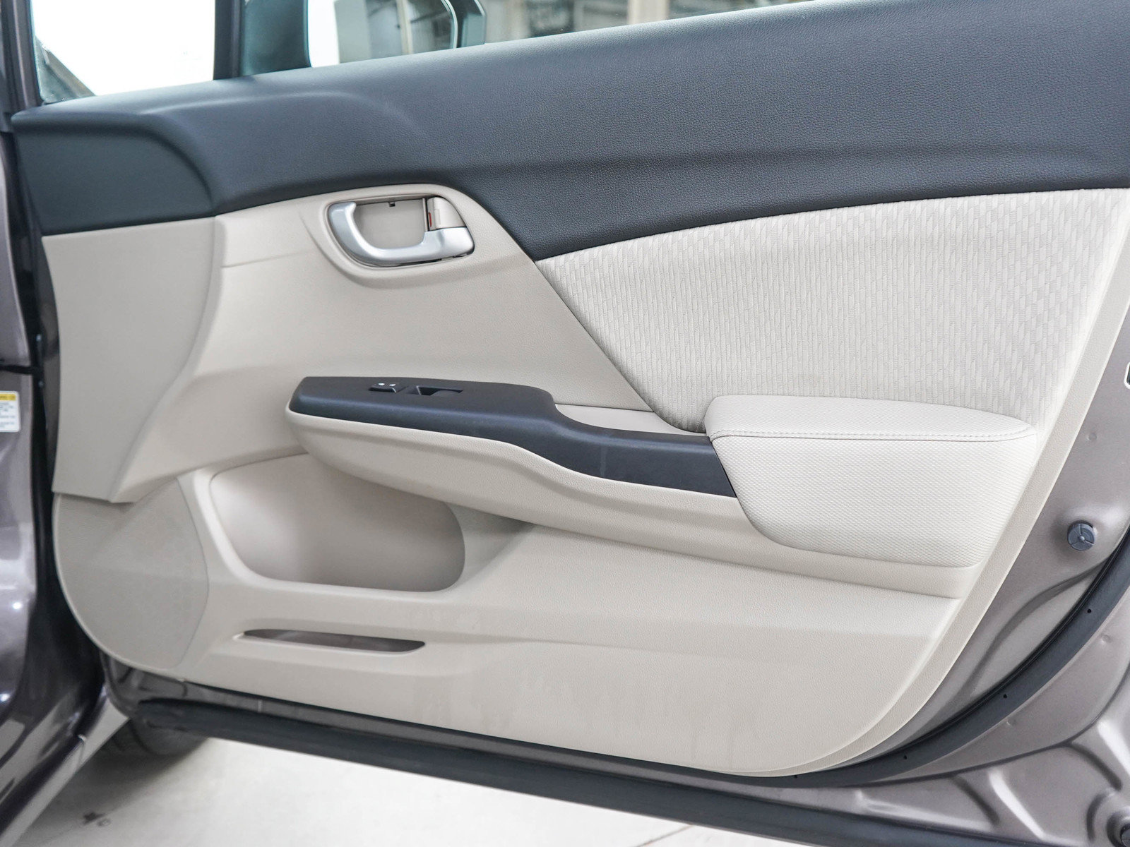 Used 2014 Honda Civic LX image 9