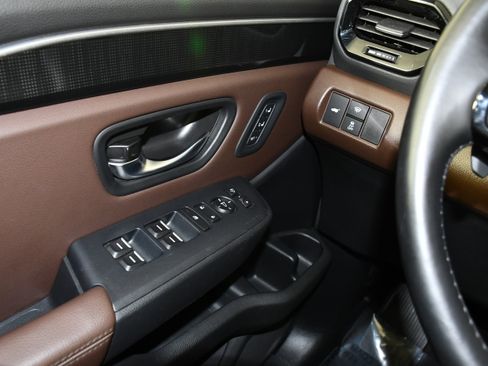Used 2025 Honda Pilot Elite image 34