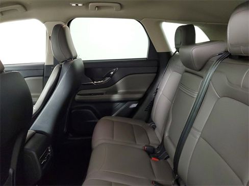 Used 2024 Lincoln Corsair FWD w/ Rear Removable Package Tray image 11