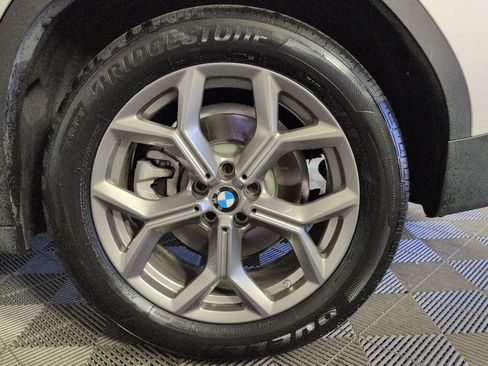 Used 2024 BMW X3 xDrive30i w/ Premium Package AWD/4WD image 9