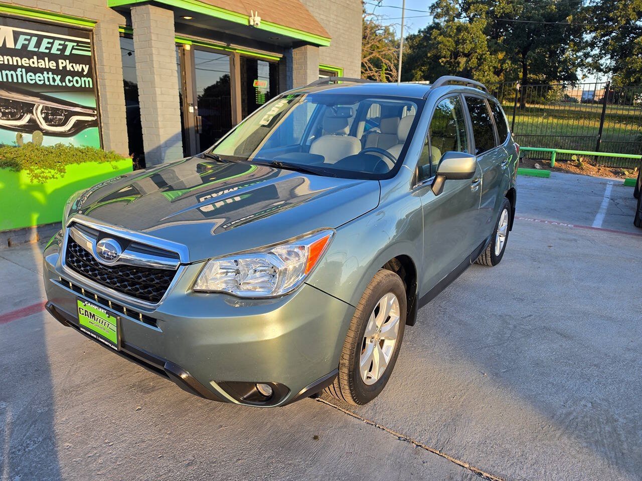 Used 2016 Subaru Forester 2.5i Limited AWD/4WD image 3