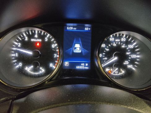 Used 2020 Nissan Rogue SV FWD image 23