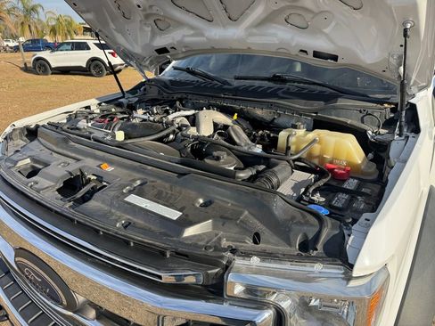 Used 2022 Ford F550 2WD Crew Cab Super Duty w/ Power Equipment Group image 29