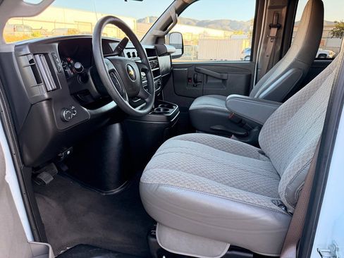 Used 2024 Chevrolet Express 3500 LT w/ LT Preferred Equipment Group RWD image 22