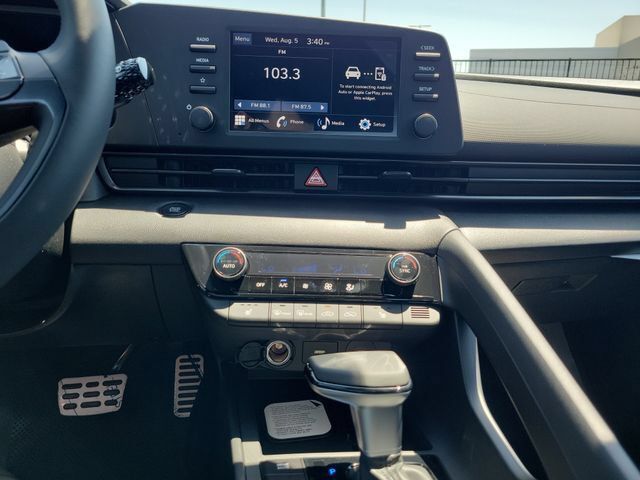 New 2026 Hyundai Elantra SEL Sport FWD image 15