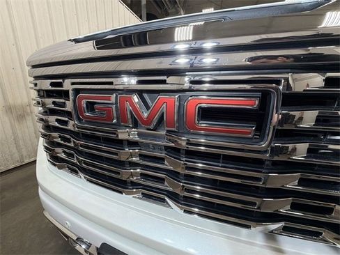 Used 2024 GMC Sierra 1500 Denali image 65