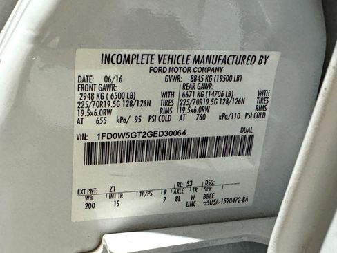 Used 2016 Ford F550 2WD Crew Cab Super Duty image 48