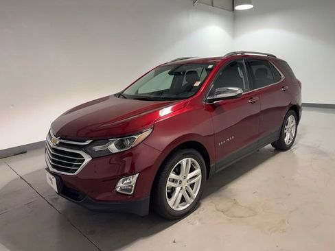 Used 2019 Chevrolet Equinox Premier FWD image 3
