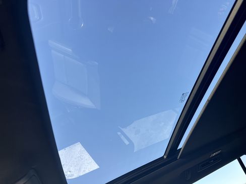 Used 2021 Chevrolet Suburban LT w/ LT Signature Package image 31