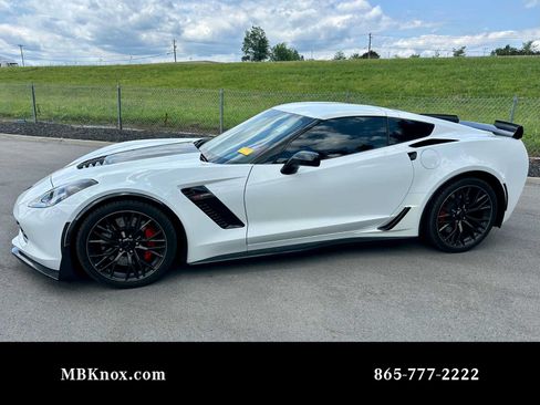 Used 2016 Chevrolet Corvette Z06 w/ 3LZ Preferred Equipment Group RWD image 1