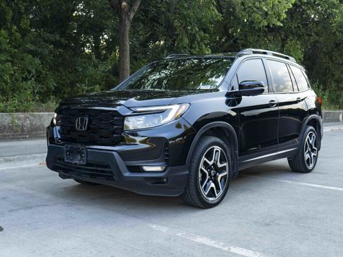 Used 2023 Honda Passport Elite image 5