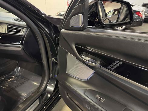 Used 2013 BMW ALPINA B7 image 25