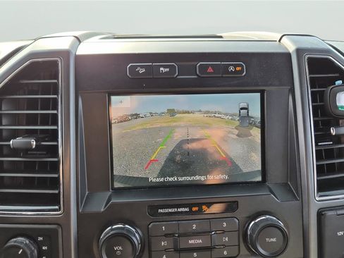 Used 2019 Ford F150 XLT w/ Equipment Group 302A Luxury image 21