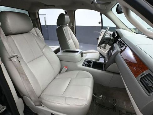 Used 2010 Chevrolet Silverado 1500 LTZ image 45