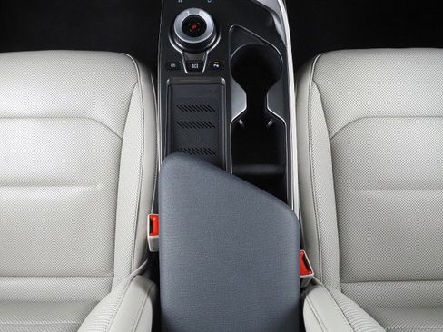 Used 2024 Kia EV6 Wind w/ Wind Technology Package image 22