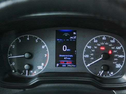 Used 2023 Toyota Corolla Cross LE image 21