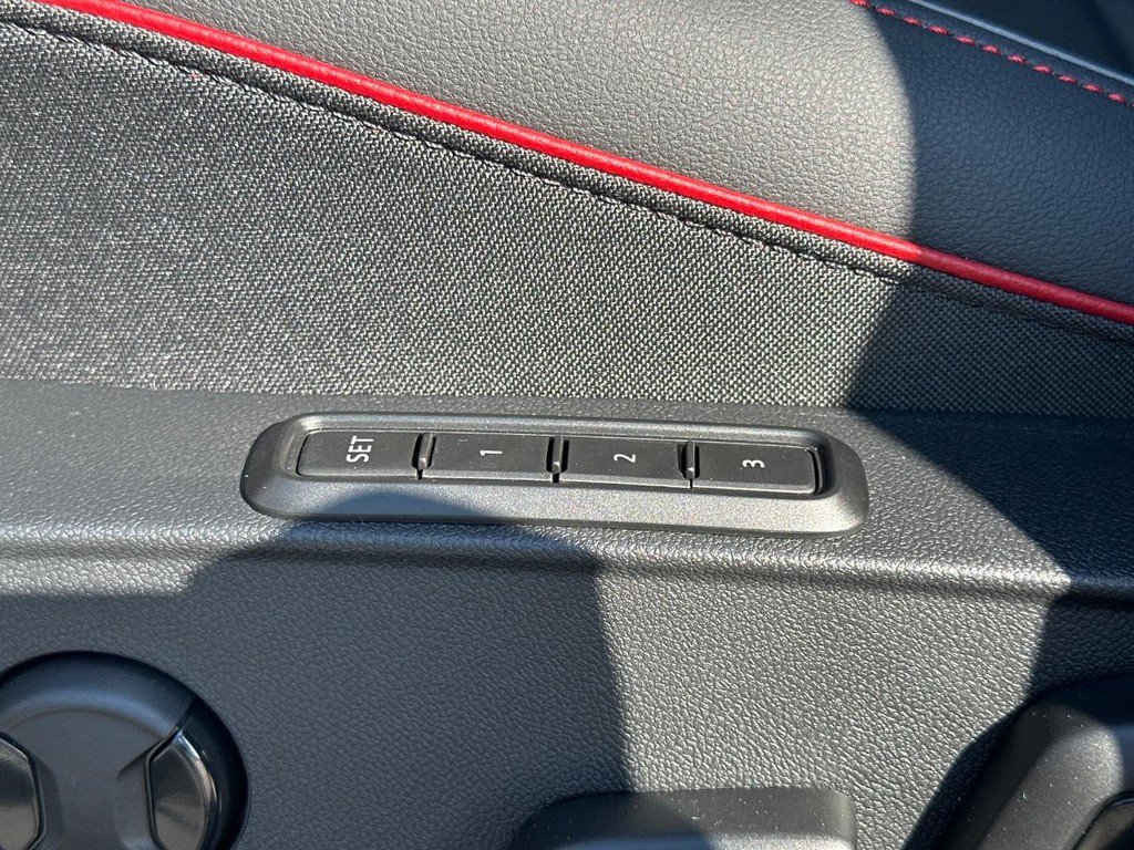 New 2026 Volkswagen GTI SE FWD image 20