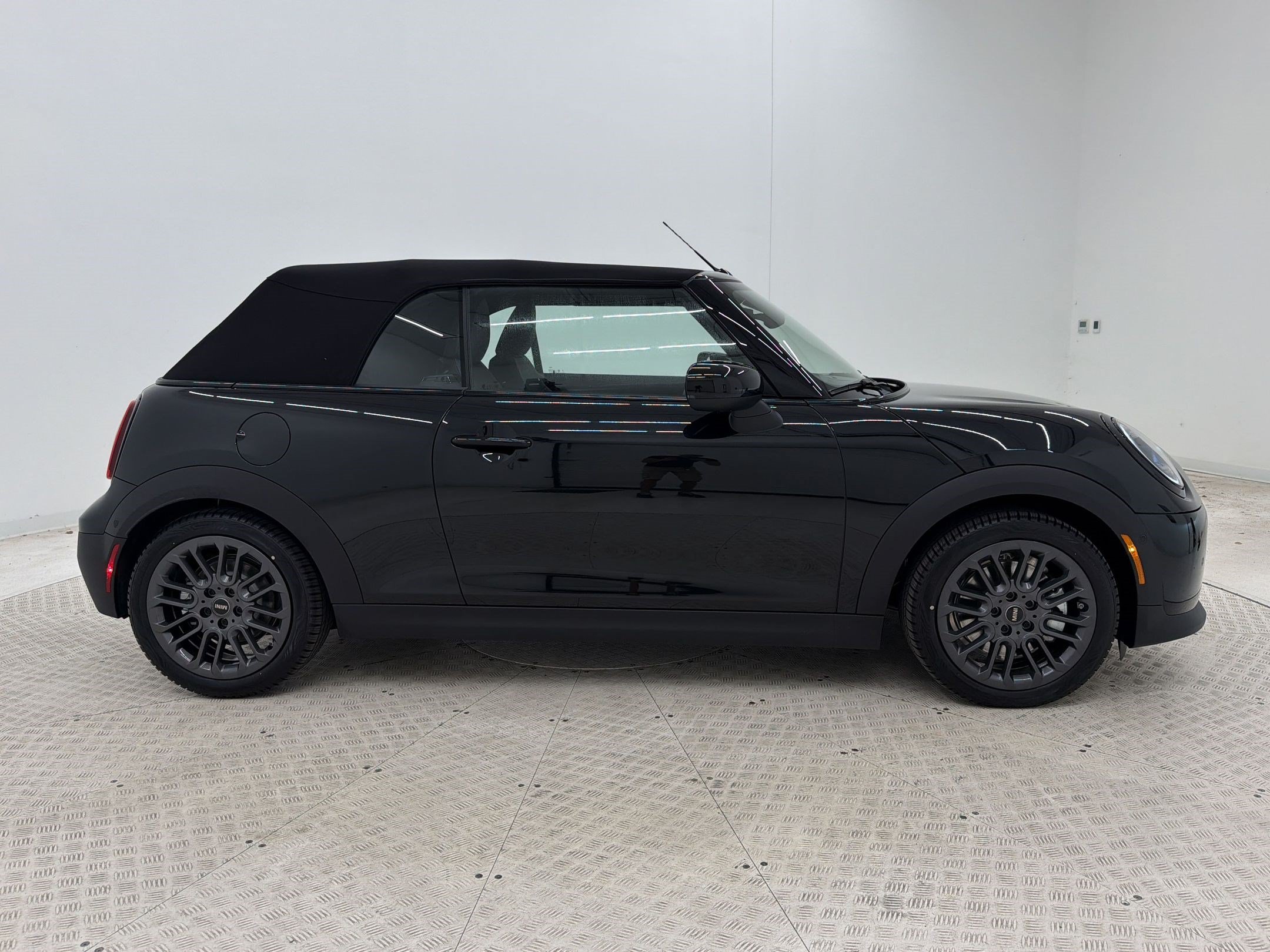 New 2026 MINI Cooper S FWD image 25