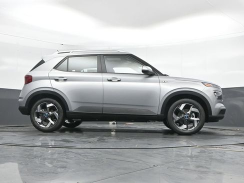 New 2026 Hyundai Venue SEL image 43