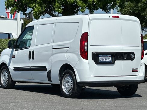 Used 2022 RAM ProMaster City Tradesman FWD image 6