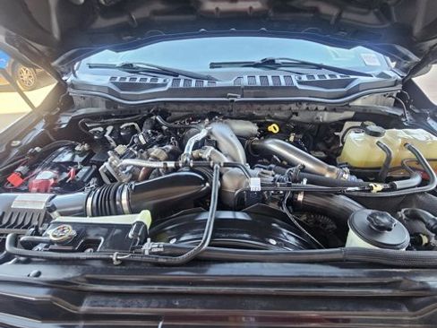 Used 2022 Ford F350 Platinum image 13