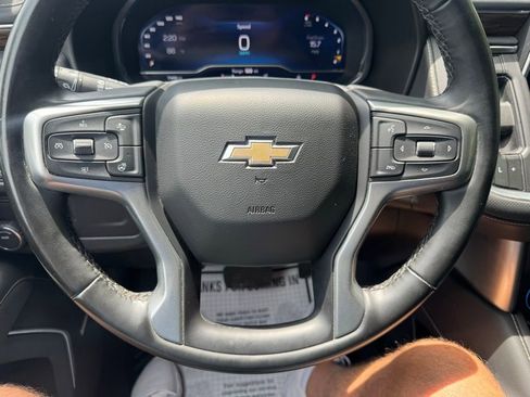 Certified 2023 Chevrolet Suburban Premier RWD image 23