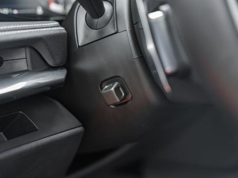 Used 2020 Chevrolet Corvette Stingray Coupe w/ Z51 Performance Package image 39