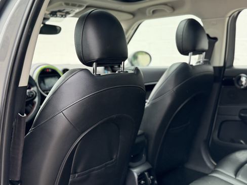 Used 2019 MINI Cooper Countryman S w/ Premium Package FWD image 22