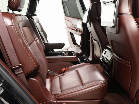 Used 2023 Lincoln Aviator Black Label image 33