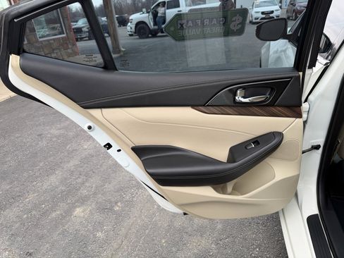 Used 2016 Nissan Maxima Platinum image 15
