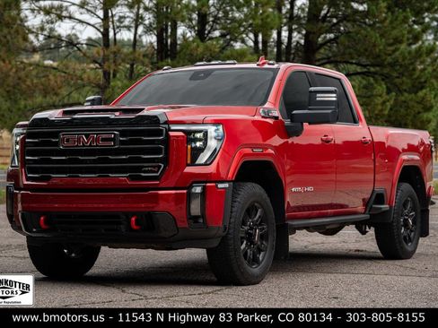 Used 2024 GMC Sierra 2500 AT4 w/ AT4 Premium Plus Package AWD/4WD image 3