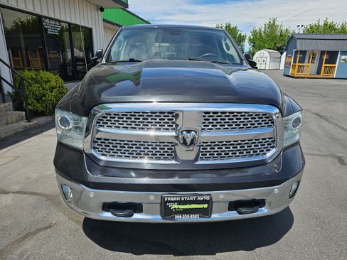 Used 2016 RAM 1500 Laramie w/ Convenience Group AWD/4WD image 3