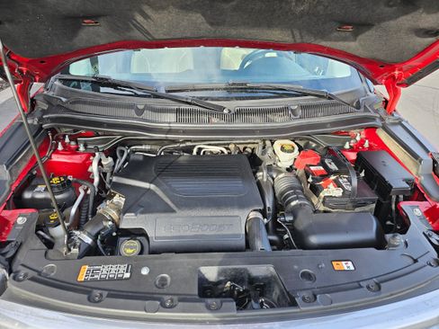 Used 2017 Ford Explorer Platinum image 22