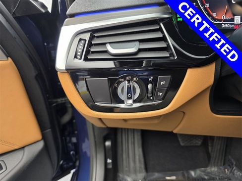 Used 2023 BMW 540i w/ Premium Package image 28