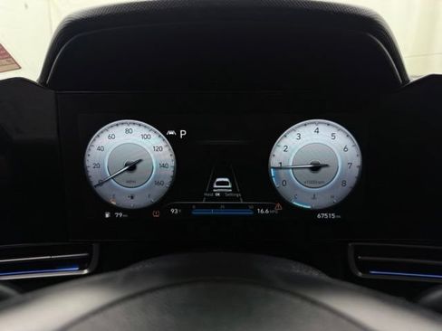 Used 2021 Hyundai Elantra Limited FWD image 22