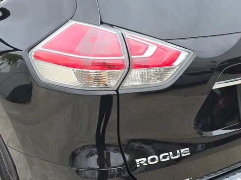 Used 2016 Nissan Rogue SL w/ SL Premium Package FWD image 36