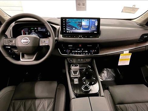 New 2026 Nissan Rogue Platinum w/ Platinum Premium Package image 5