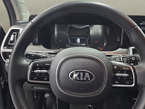 Used 2021 Kia Sorento S FWD image 23