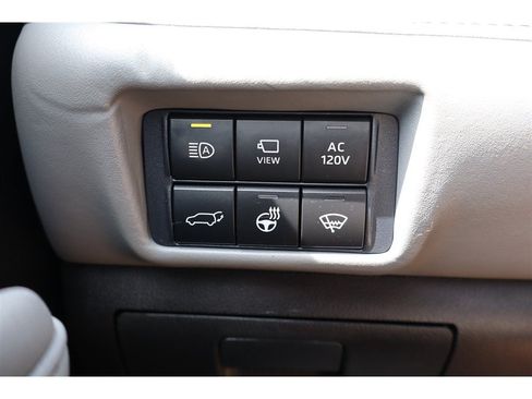 Used 2021 Toyota Highlander Platinum FWD image 40