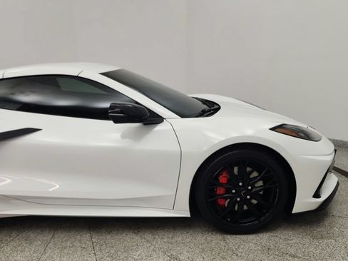 Used 2023 Chevrolet Corvette Stingray Premium Cpe w/ Z51 Performance Package RWD image 19