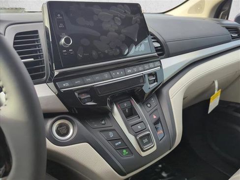 New 2026 Honda Odyssey EX-L image 13