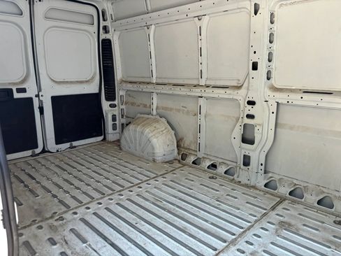 Used 2025 RAM ProMaster 2500 w/ Convenience Group FWD image 14