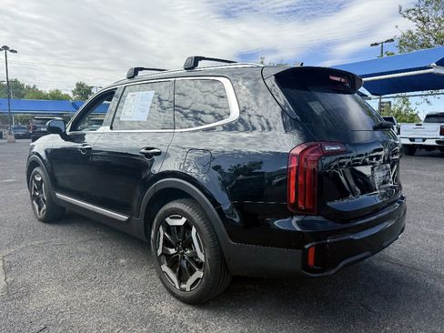 Used 2025 Kia Telluride S image 7