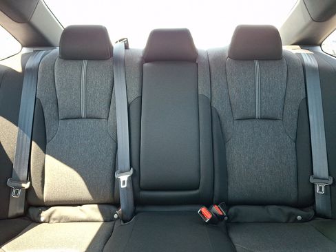 Used 2023 Honda Accord Sport image 15