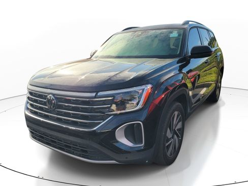 Used 2024 Volkswagen Atlas SE FWD image 3