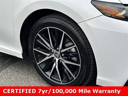 Used 2024 Toyota Camry SE image 7