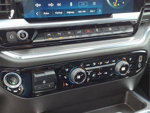 Used 2024 Chevrolet Silverado 1500 High Country w/ High Country Premium Package image 14